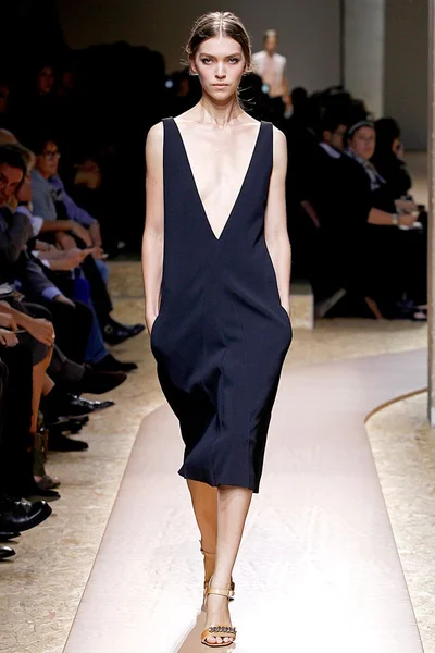 Look 30